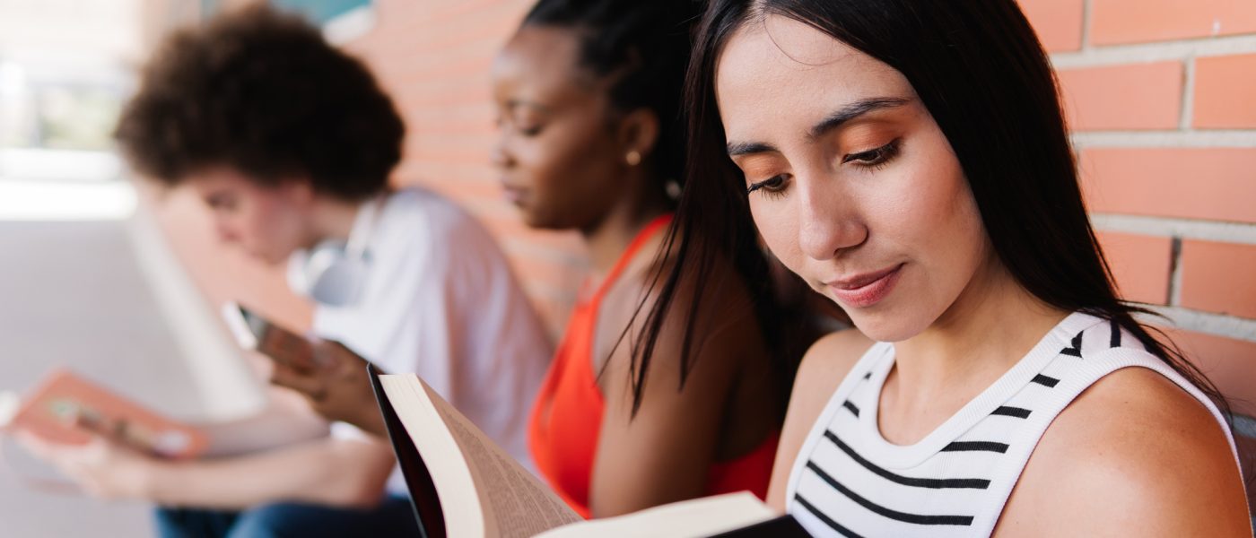 students-reading
